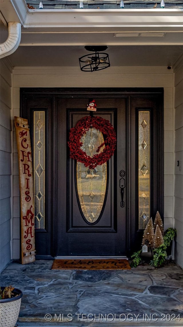 view of entrance to property