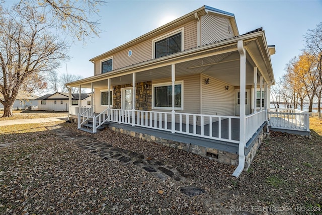 view of front facade featuring covered porch