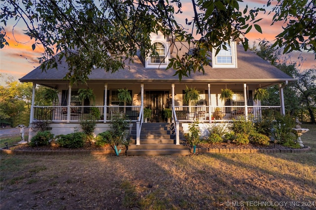 view of front of property with covered porch