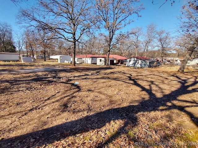 Listing photo 3 for 101 Front St, Spavinaw OK 74366