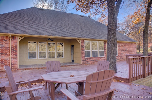 deck featuring ceiling fan