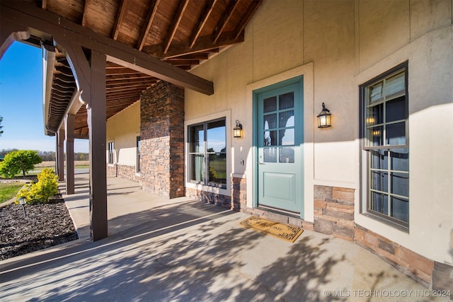 view of property entrance