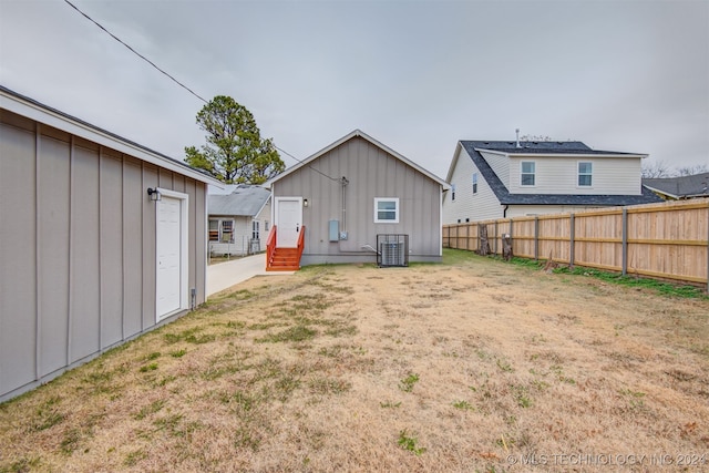 view of yard featuring central AC