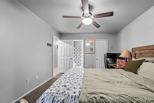 bedroom featuring ceiling fan