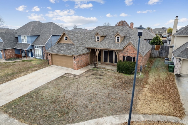 view of front of house featuring a garage