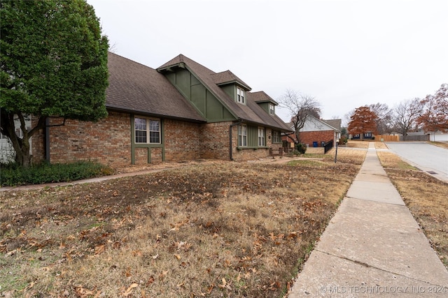 view of side of property