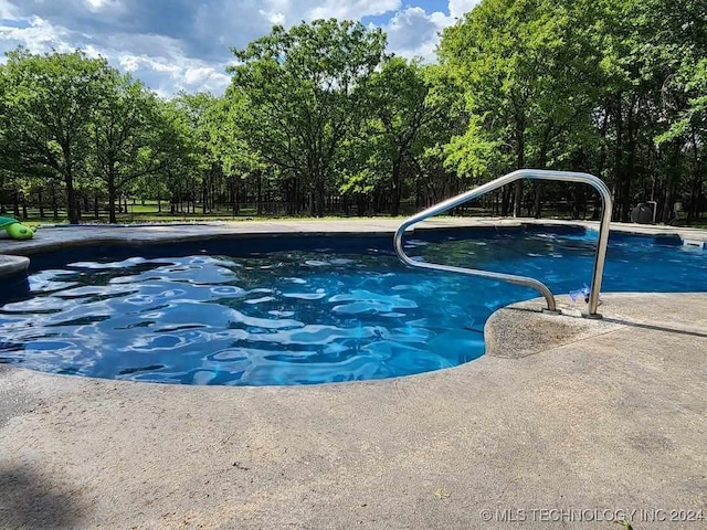 view of outdoor pool