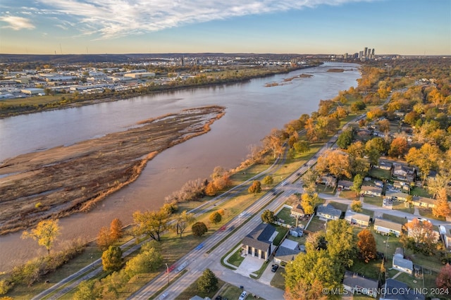 203 E 45th Ct, Tulsa, OK 74105 - aerial view at dusk of a water view