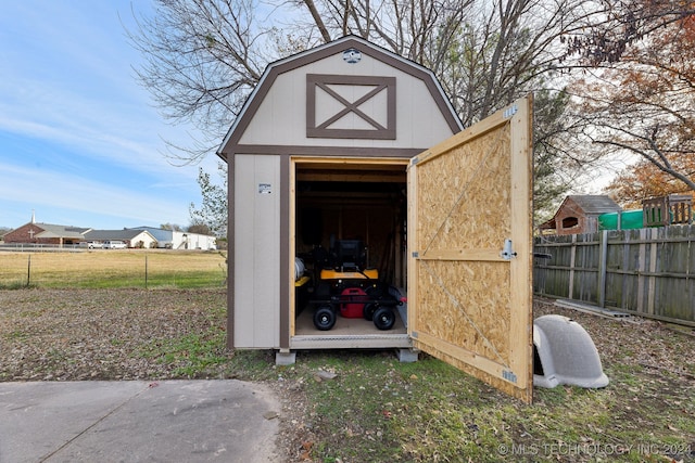 view of outbuilding