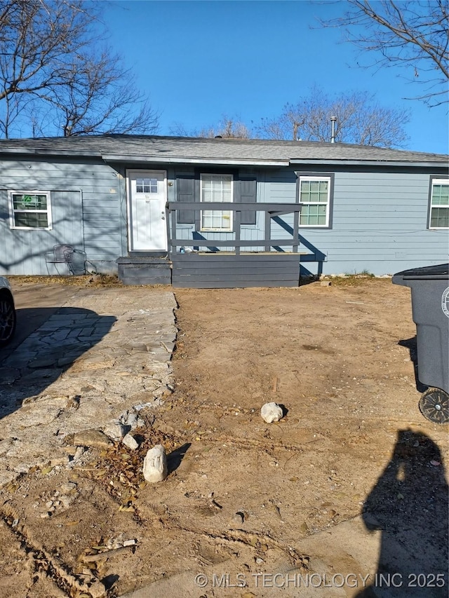 view of front of property