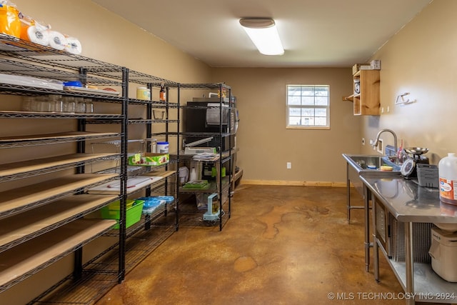 storage featuring sink