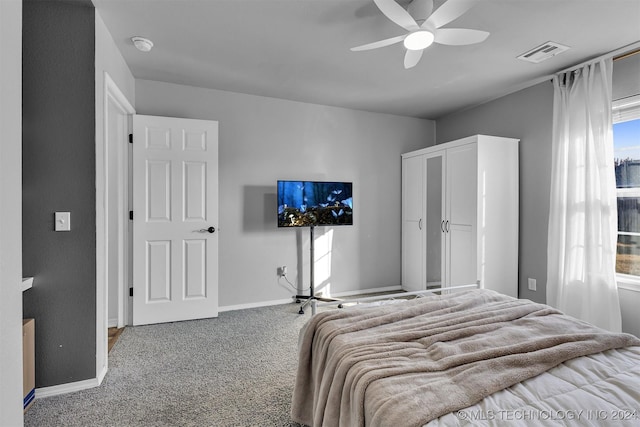 bedroom with carpet flooring and ceiling fan