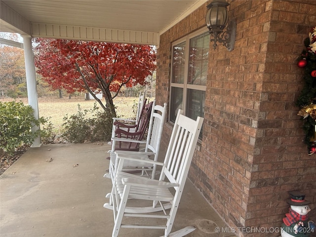 view of patio / terrace with covered porch