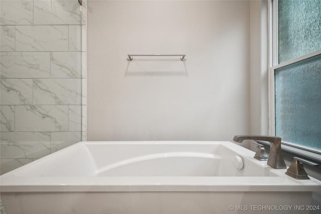 4255 S 173rd E Ave, Tulsa, OK 74134 - full bath featuring a garden tub