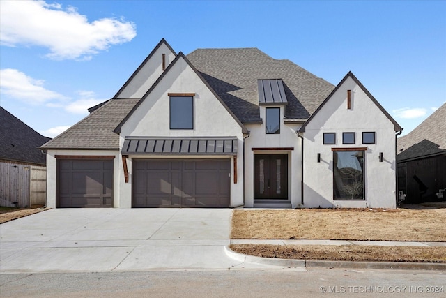 view of front facade featuring a garage