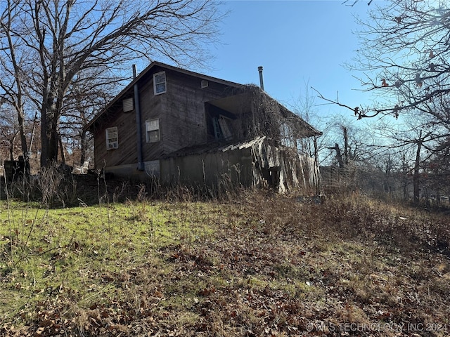 view of home's exterior