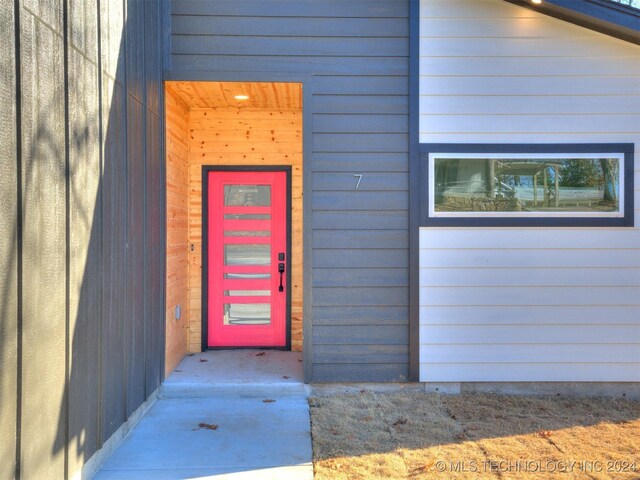 view of entrance to property