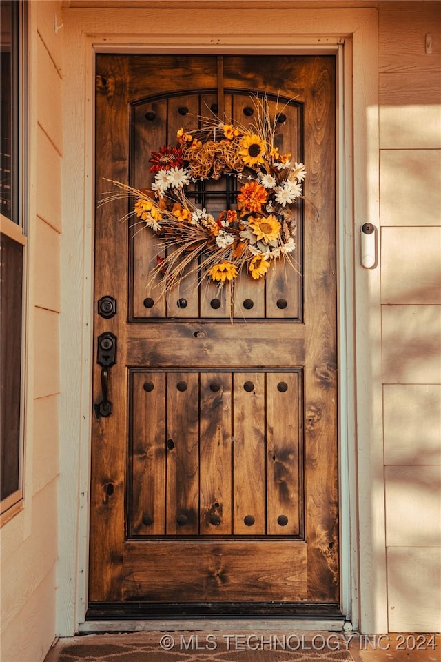 view of property entrance