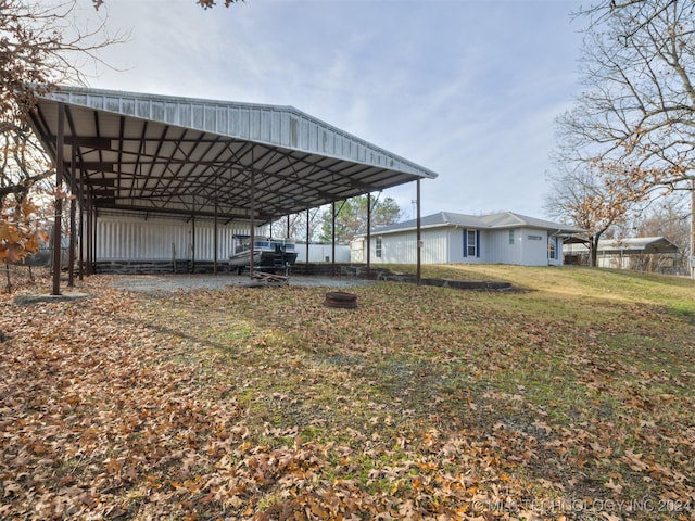 view of yard featuring a carport