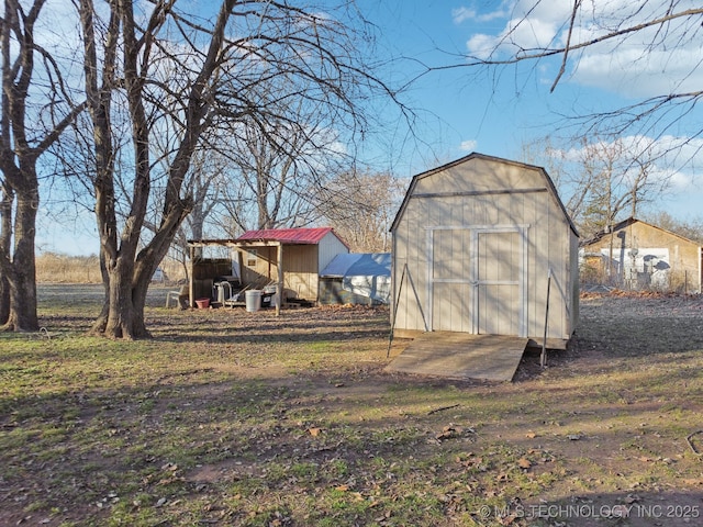 view of outbuilding