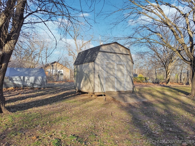 view of outbuilding