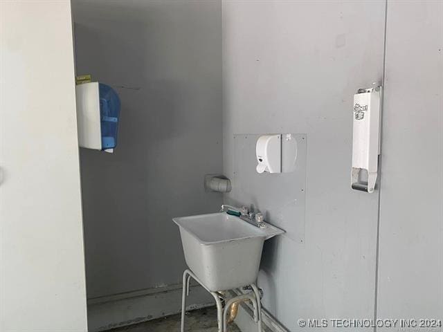 view of bathroom