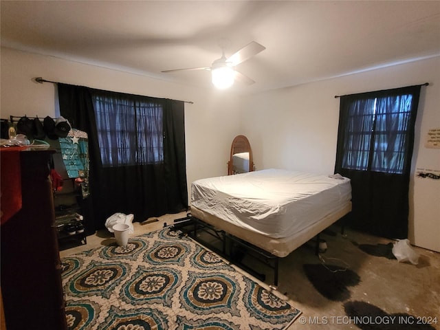 bedroom featuring ceiling fan