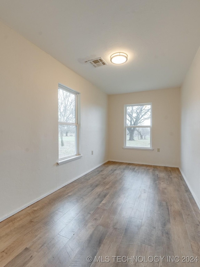 empty room featuring light hardwood / wood-style flooring