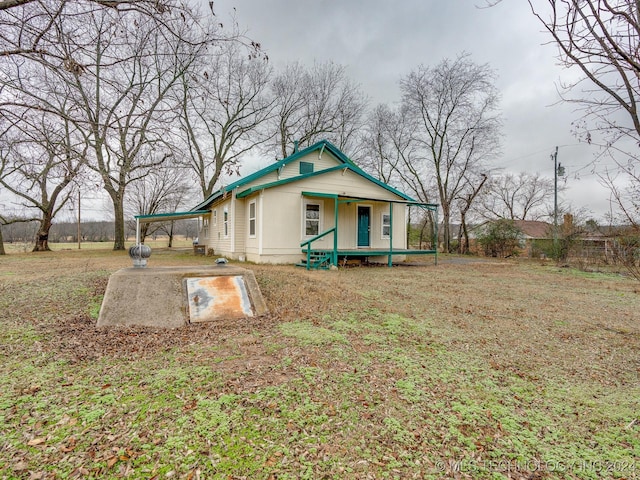 view of front of home featuring covered porch