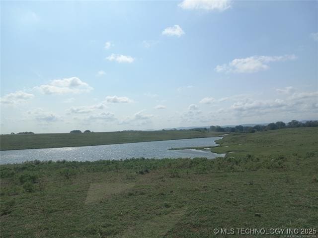 Listing photo 2 for 30670 S Fish Creek Rd S, Stigler OK 74462