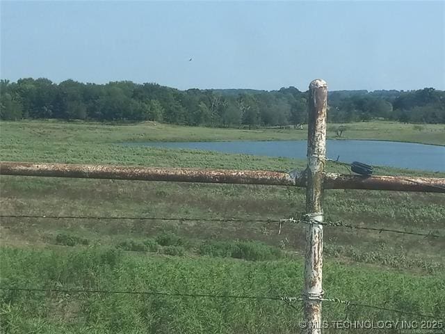 Listing photo 3 for 30670 S Fish Creek Rd S, Stigler OK 74462