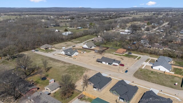 404 W 7th St, Dewey, OK 74029 - aerial view with a residential view