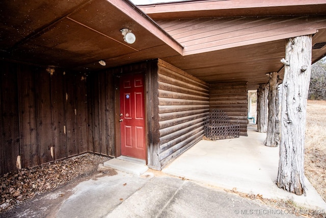 view of property entrance