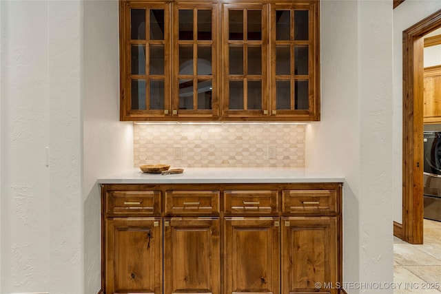 bar with backsplash