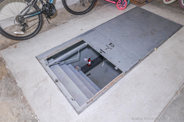 view of entry to storm shelter