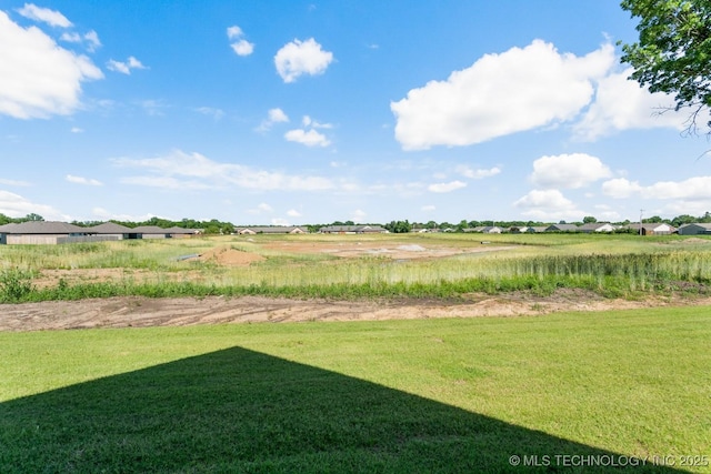 1303 Oakhurst Cir, Claremore, OK 74017 - view of green lawn
