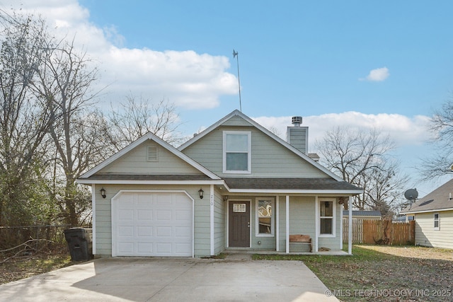 view of front facade featuring a garage