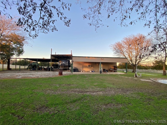 exterior space featuring a lawn