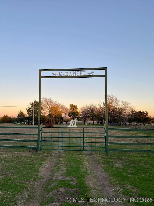 591 Peanut Trl, Hendrix, OK 74741 - exterior space featuring a gate