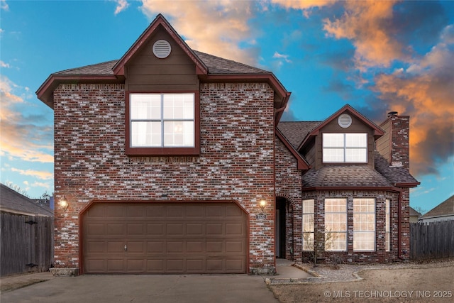 view of front property featuring a garage