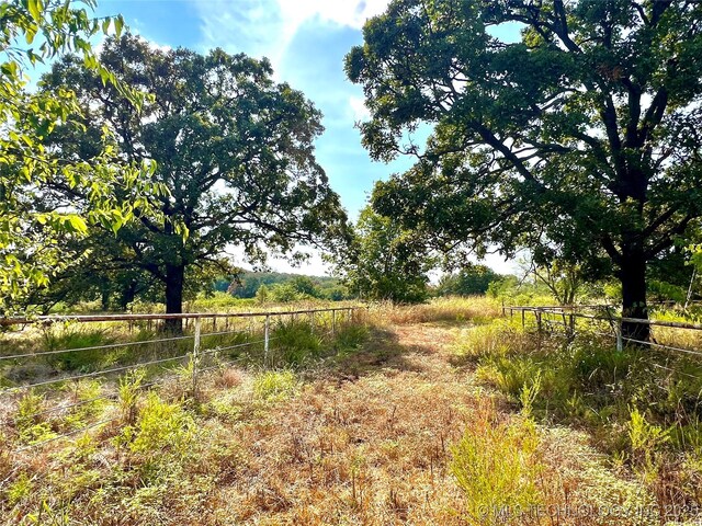 Listing photo 2 for 4530 Road Road, Vian OK 74962