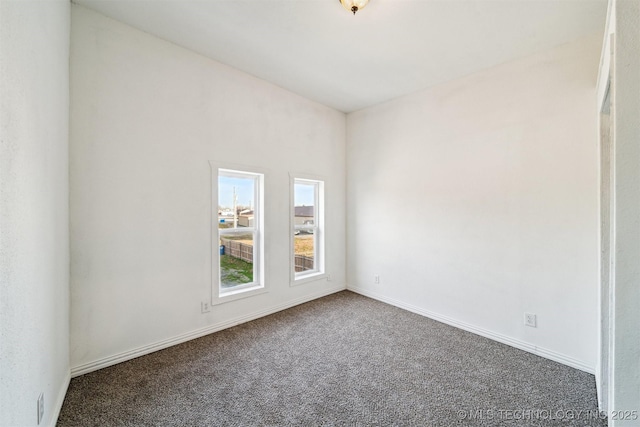 view of carpeted spare room