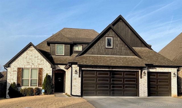 view of front facade with a garage