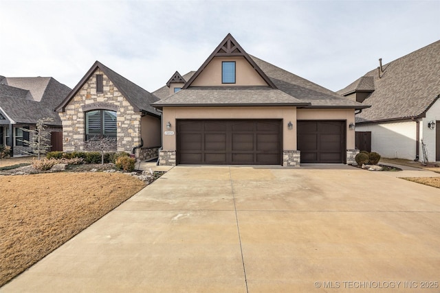 view of front of house featuring a garage