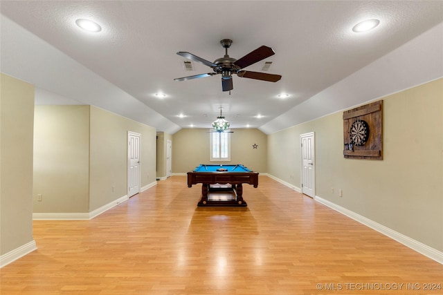 playroom with ceiling fan, billiards, light hardwood / wood-style floors, a textured ceiling, and lofted ceiling