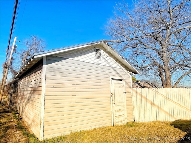 view of outdoor structure