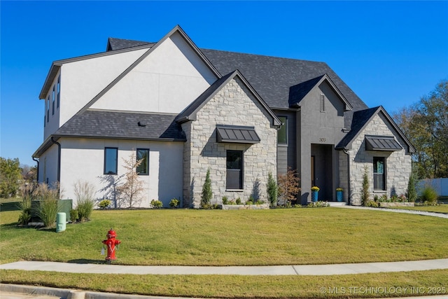 view of front of home featuring a front lawn