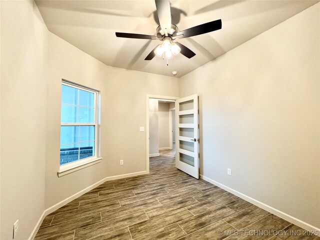 unfurnished bedroom with ceiling fan