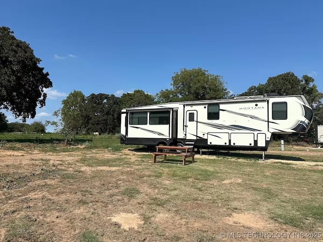 view of front of home with a front yard