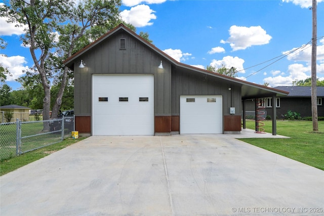 exterior space with a yard